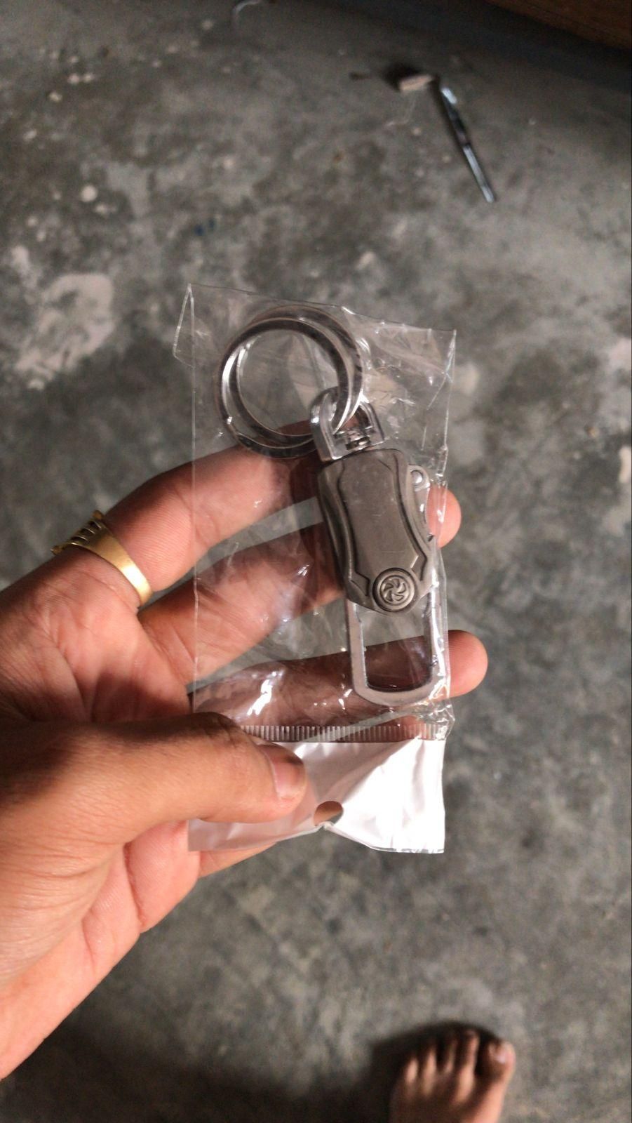 5 IN 1 Heavy Duty Dual Ring Multifunction Keychain with Cutter